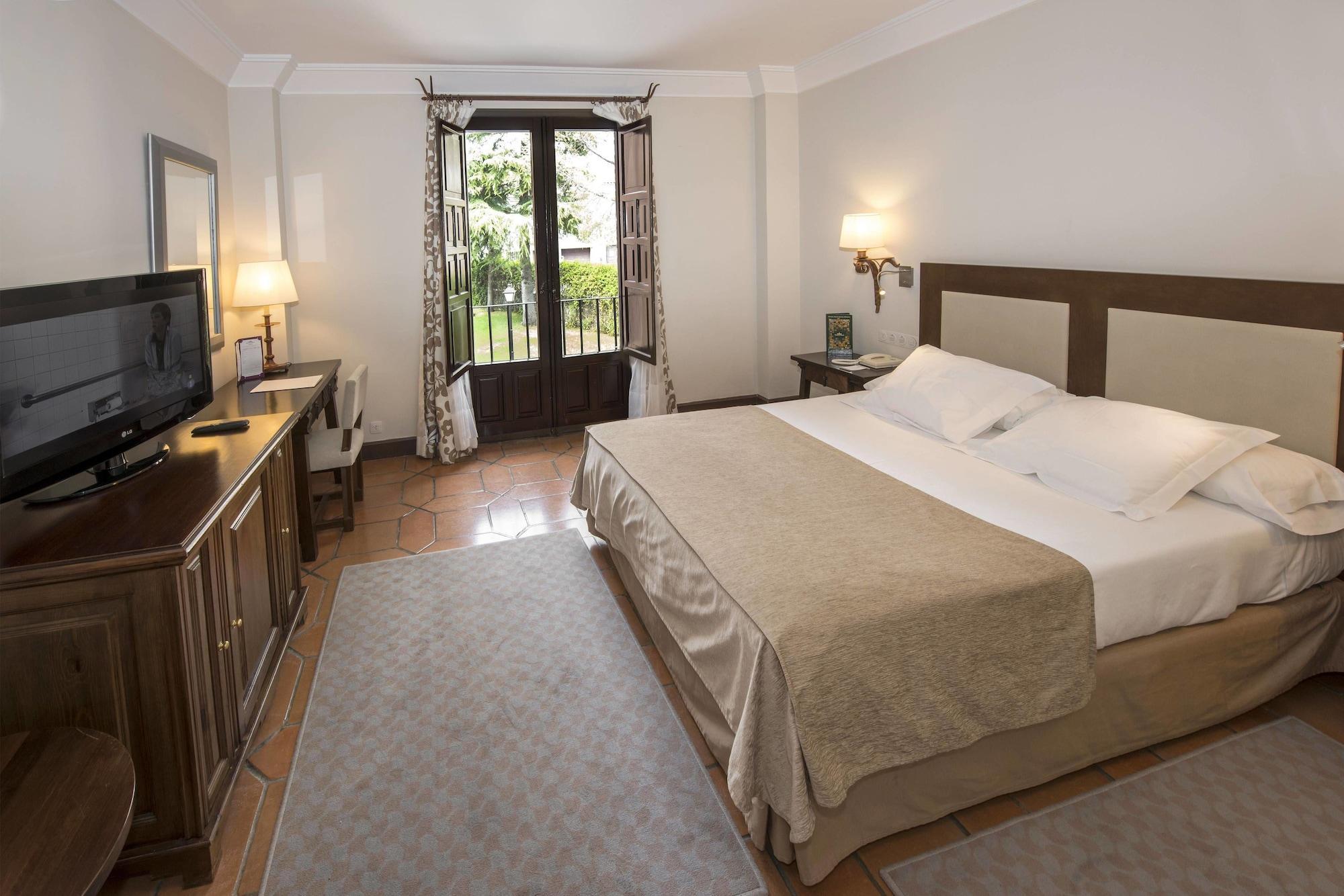 Parador De Ávila Exteriér fotografie