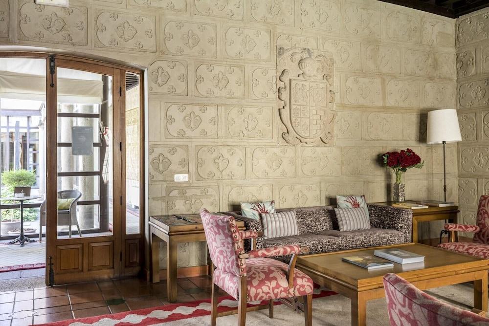 Parador De Ávila Exteriér fotografie